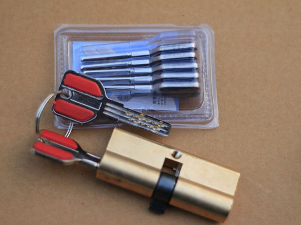 日土24小时上门开锁公司